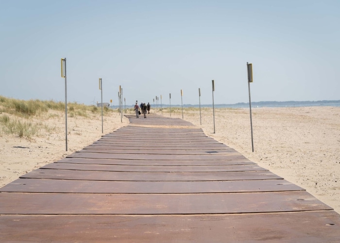 stalen rijplaten 6000mm met trekgat op strand