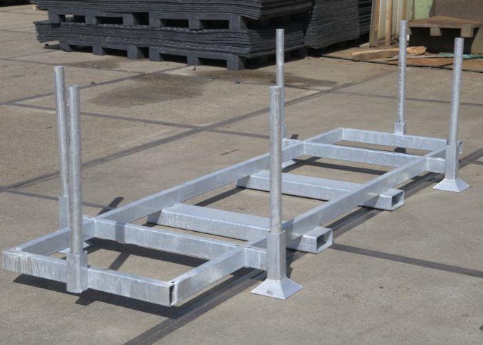 stapelbox voor kunststof rijplaten leeg